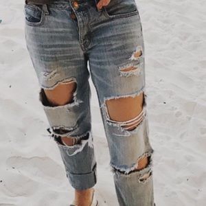 American Eagle Outfitters Tomgirl Jeans size 2